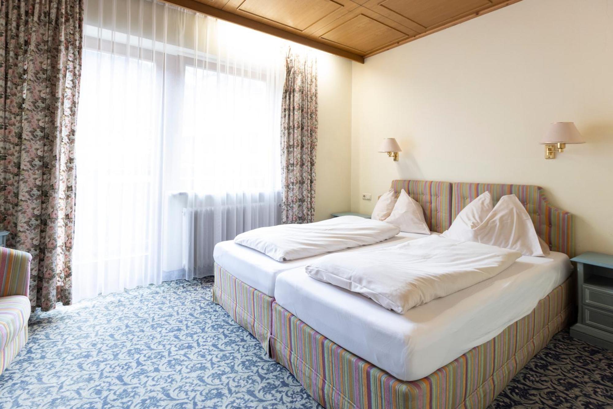 Heart Hotel Nordstern ไมย์อาโฮเฟิน ภายนอก รูปภาพ